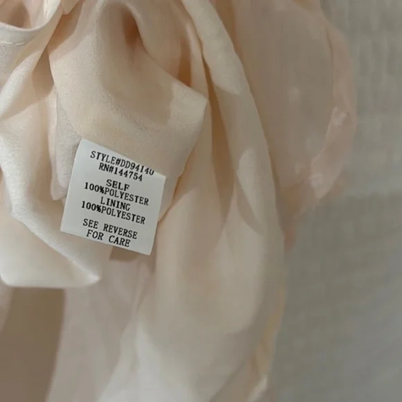 ! NWT DAVI & DANI Cream Sheer Polka Dot Long Sleeve V-Neck Dress ! - Picture 3 of 5